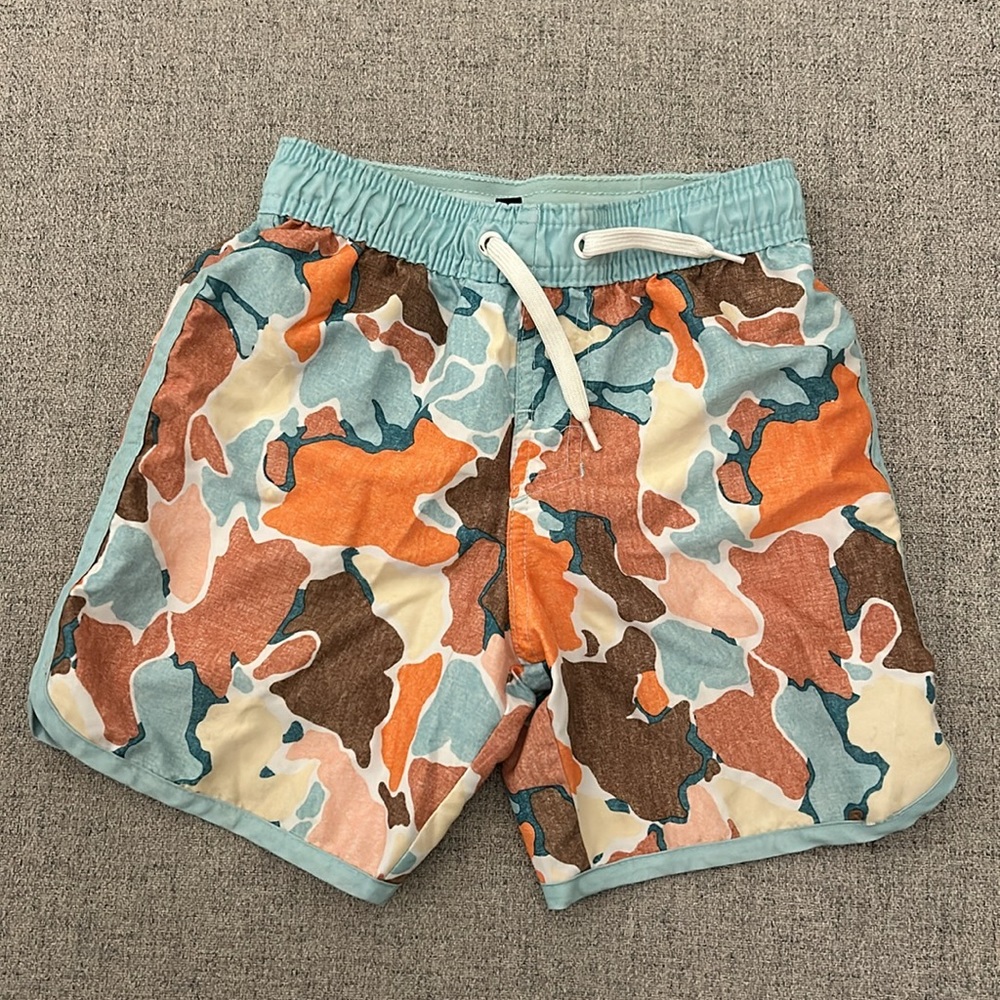 Boys swim trunks, size 6-7